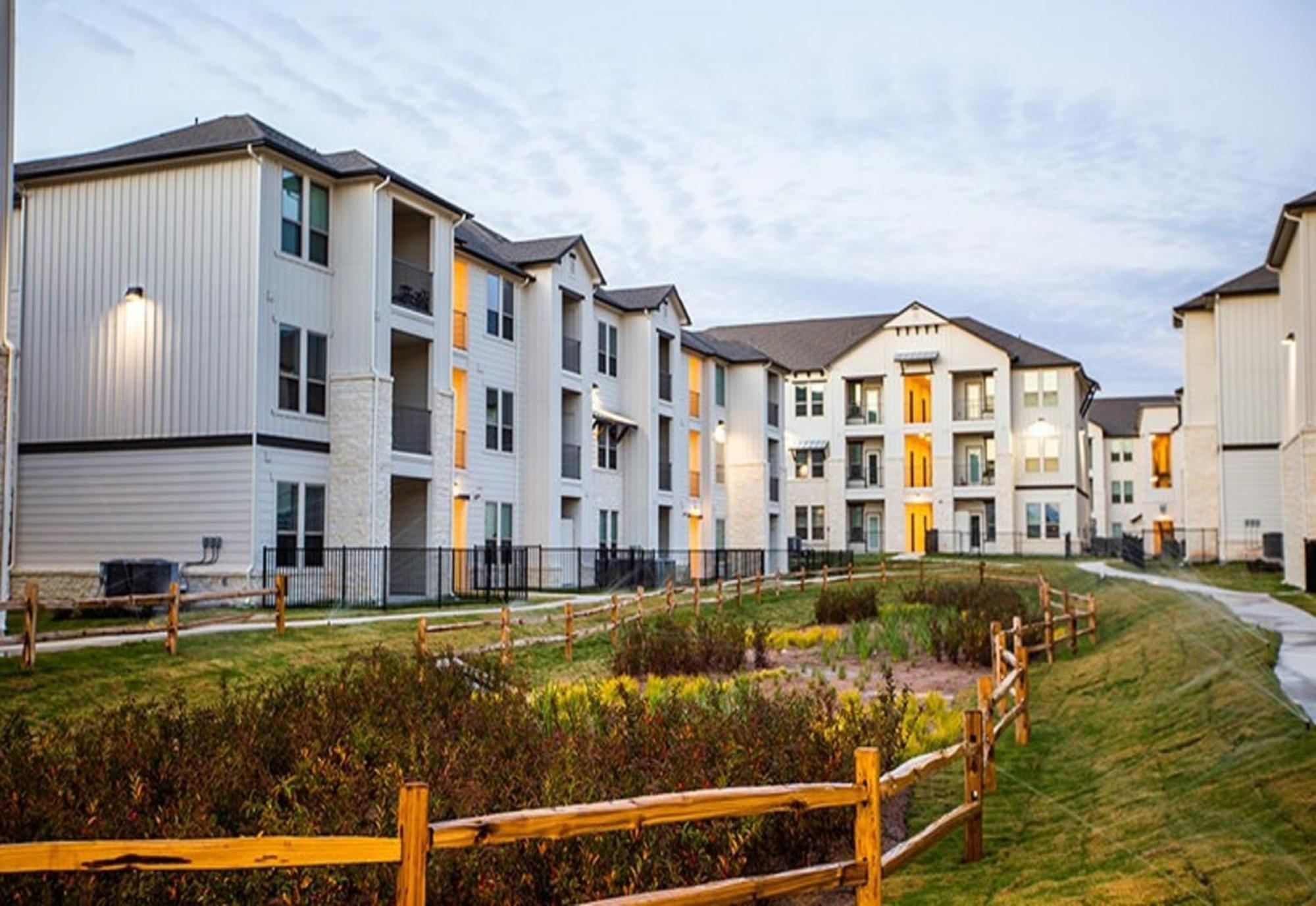 Flats Apartments By Barsala Manor Exterior photo